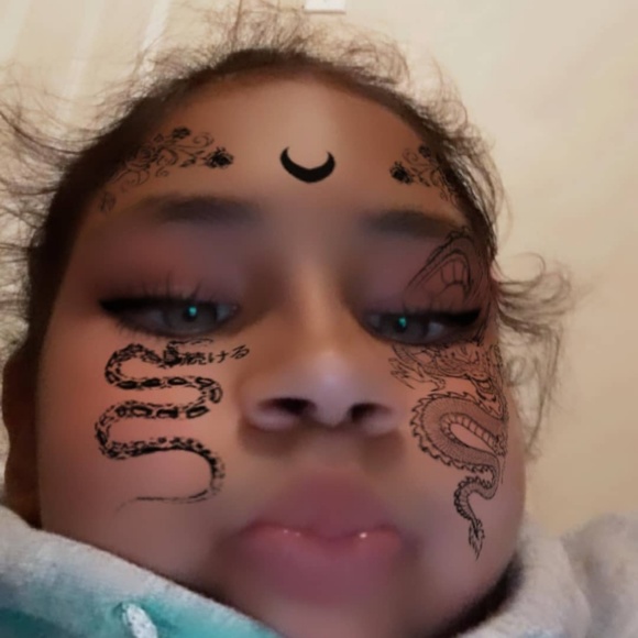 Meet your Posher, Sofia - Picture 1 of 1